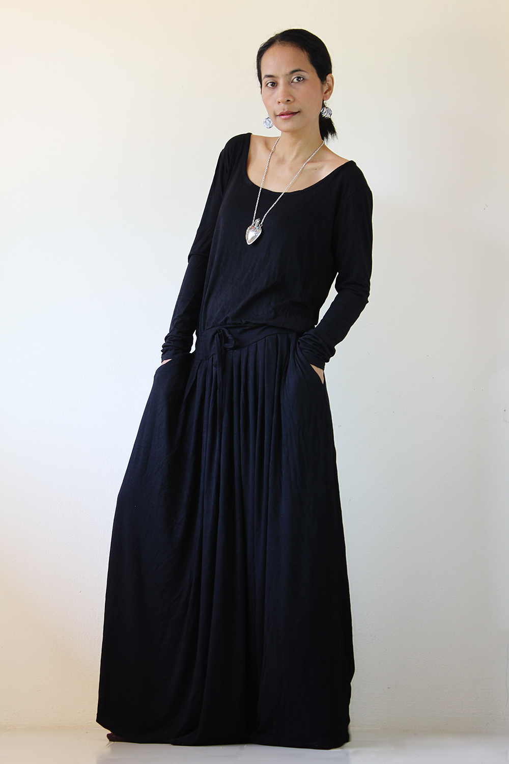 Black maxi dress long sleeve pakistani angeles boho